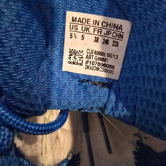 Adidas Kobe"crazy 8" size 5.5y(gs)unisex. color blue,white, and green. - Picture 4 of 9